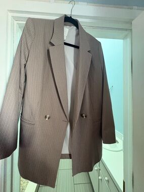 H&M Brown Micro-Plaid Double-Button Blazer
